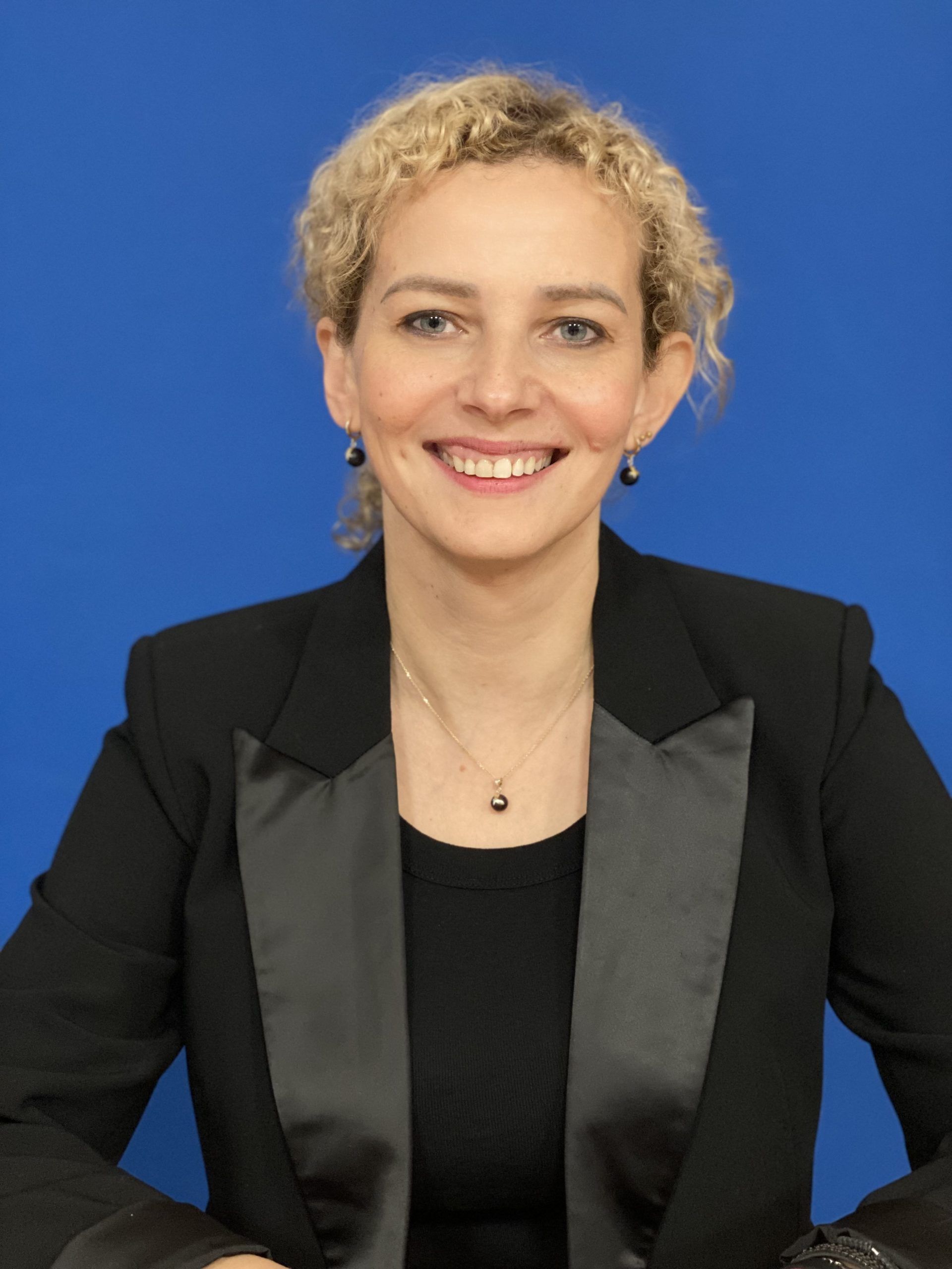 dr Ewelina Żuchowska